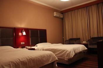 Dongfang Hotel Harbin Exterior photo