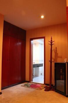 Dongfang Hotel Harbin Exterior photo