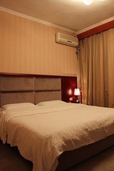 Dongfang Hotel Harbin Exterior photo