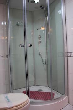 Dongfang Hotel Harbin Exterior photo