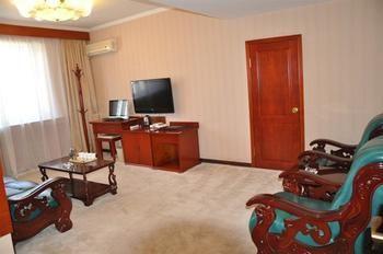 Dongfang Hotel Harbin Exterior photo